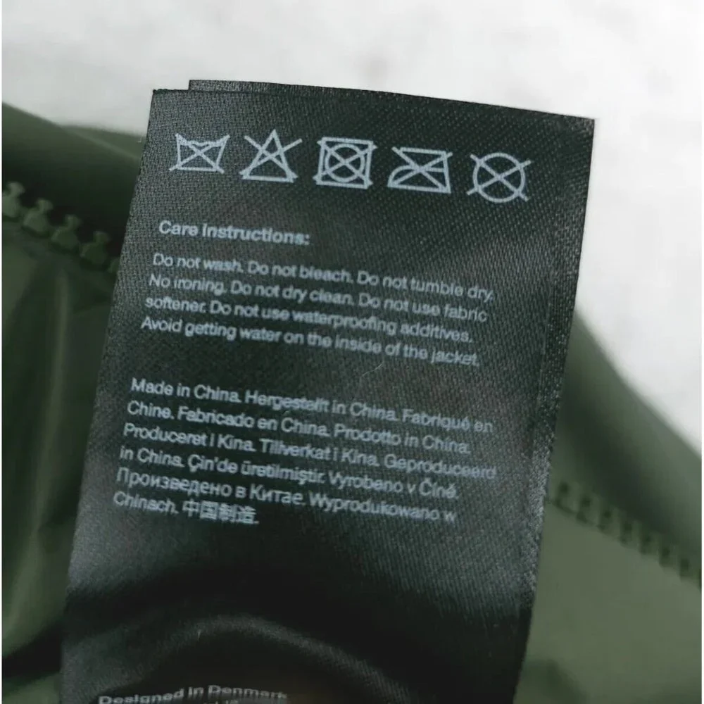 NWT RAINS Fuse Vest EVERGREEN Insulated Waterproof Windproof S M L - Picture 7 of 7